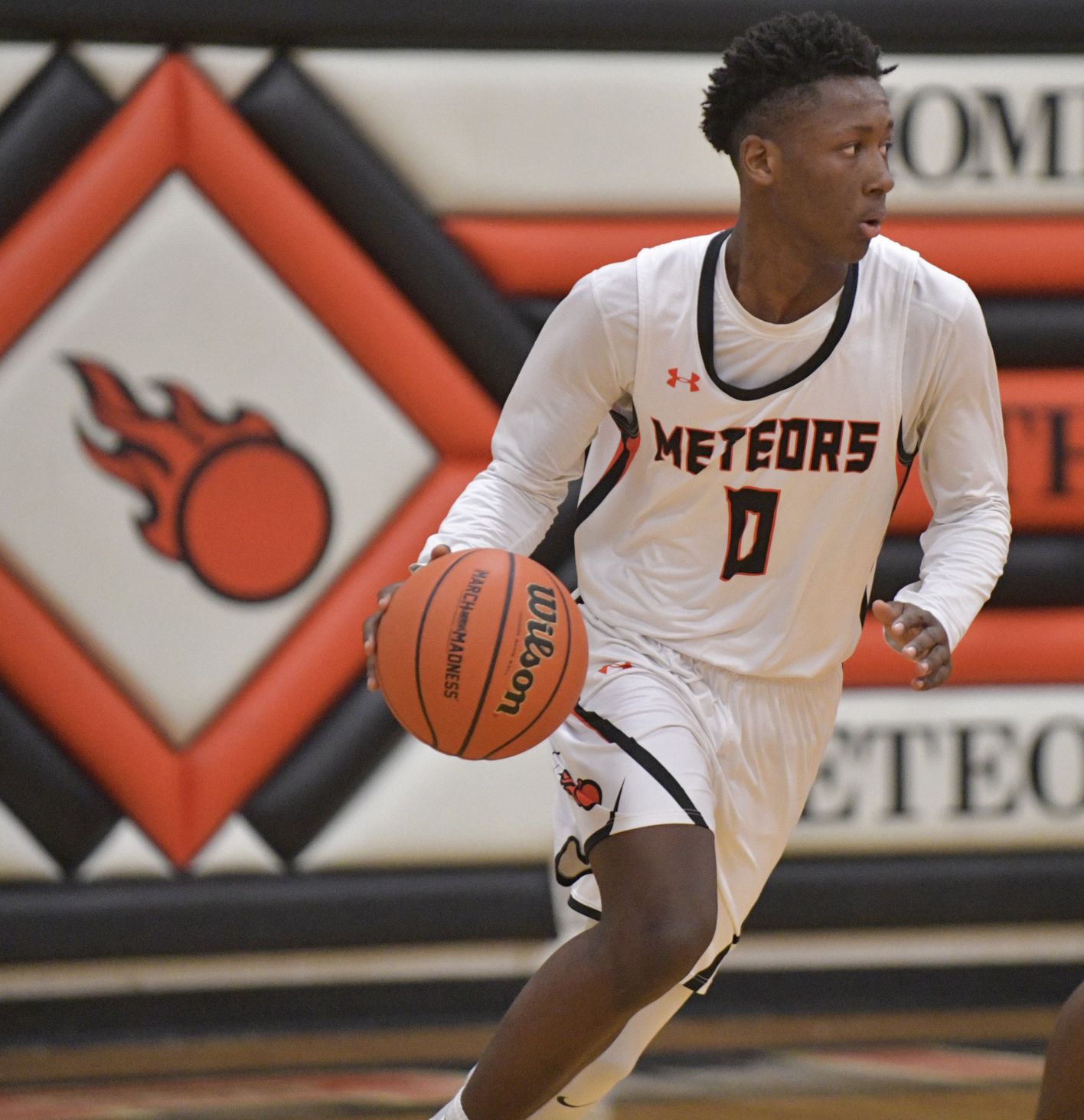 Marissa vs Lovejoy in a Class 1A boys regional basketball game